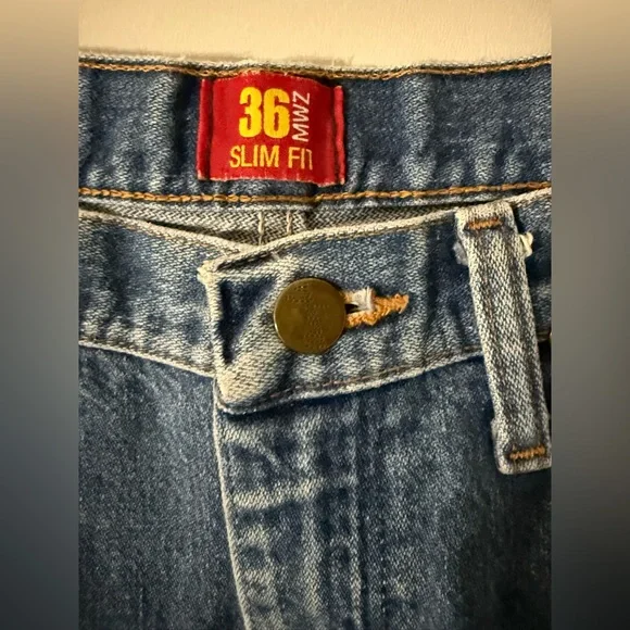 Vintage Wrangler perfectly distressed jeans32 x 30